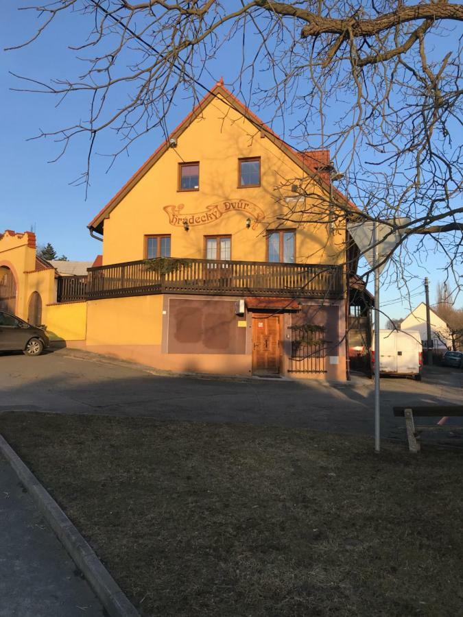 Hradecky Dvur